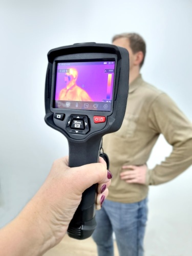 DT-986H Тепловизор - внешний вид фото 6 DT-986H Тепловизор фотография фото 6